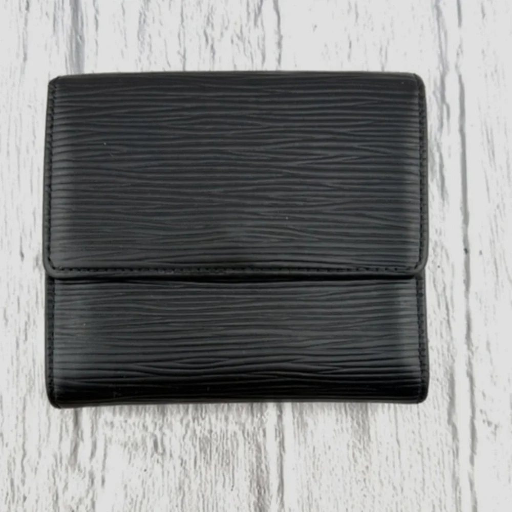 AUTHENTIC Louis Vuitton Marco Wallet. Previously owned. Black.